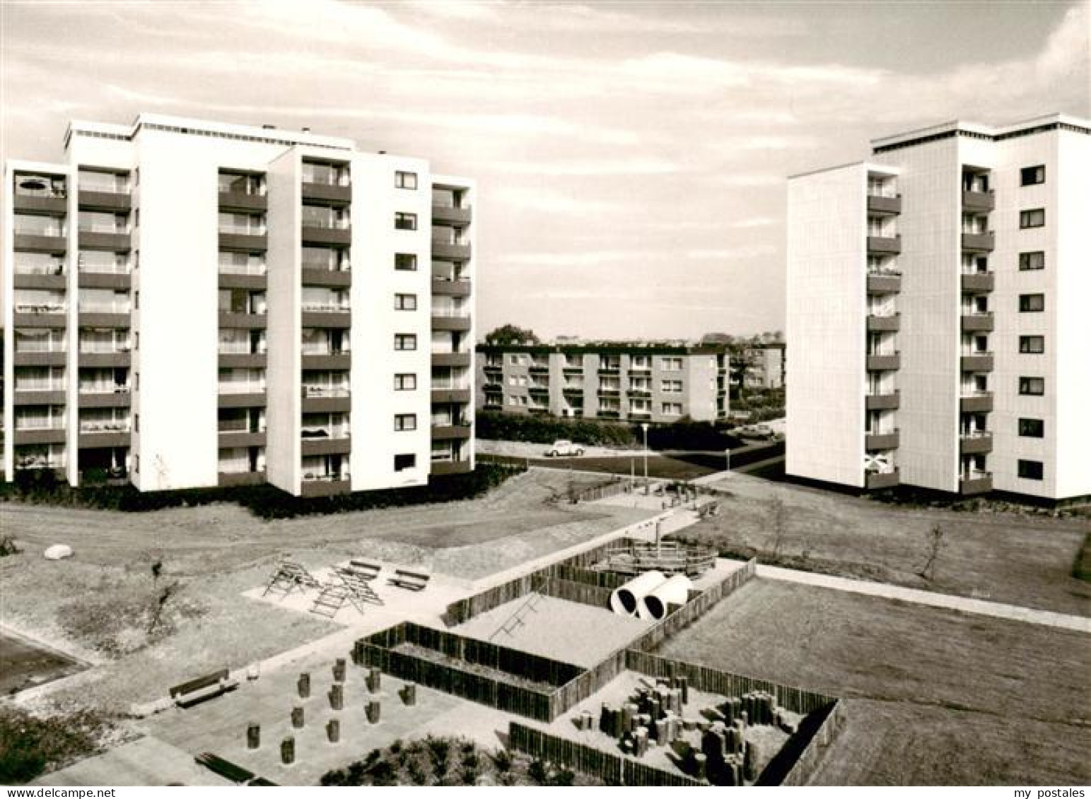 Thesdorf Pinneberg Wohnsiedlung Hochhaeuser