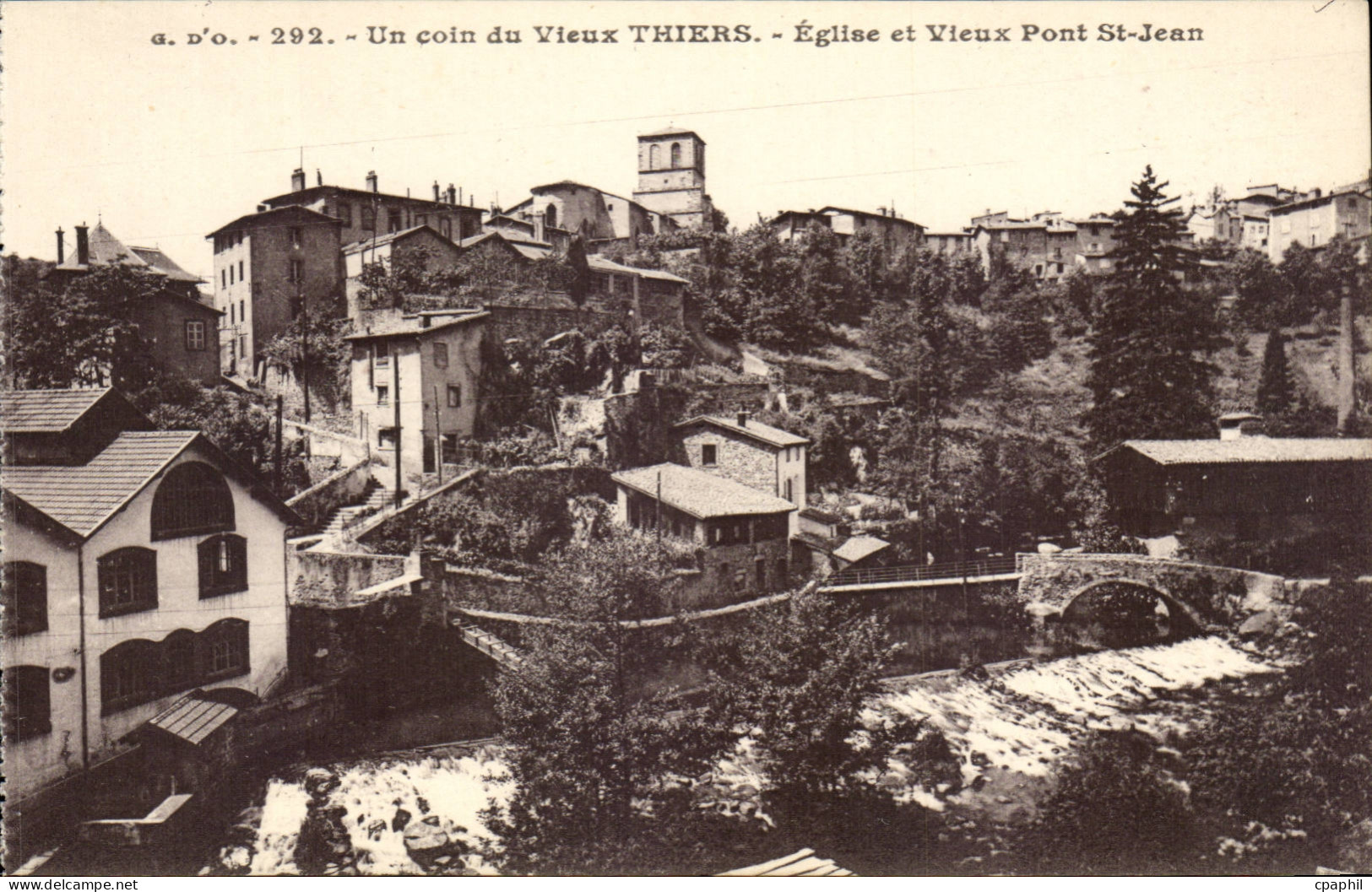 Thiers - Un coin de vieux Thiers - Eglise et Vieux Pont Saint Jean - CPA