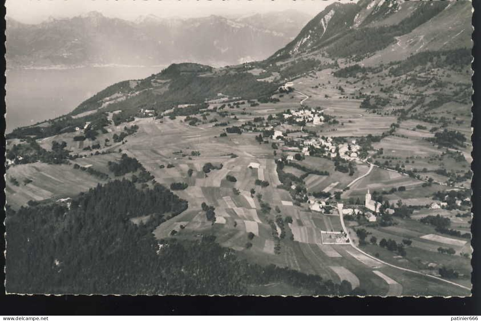 thollon vue generale aerienne