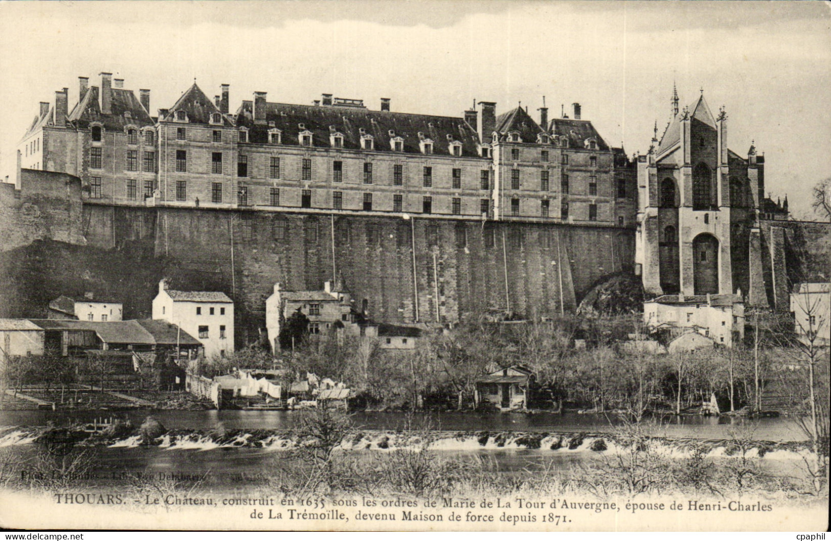 Thouars CPA le chateau