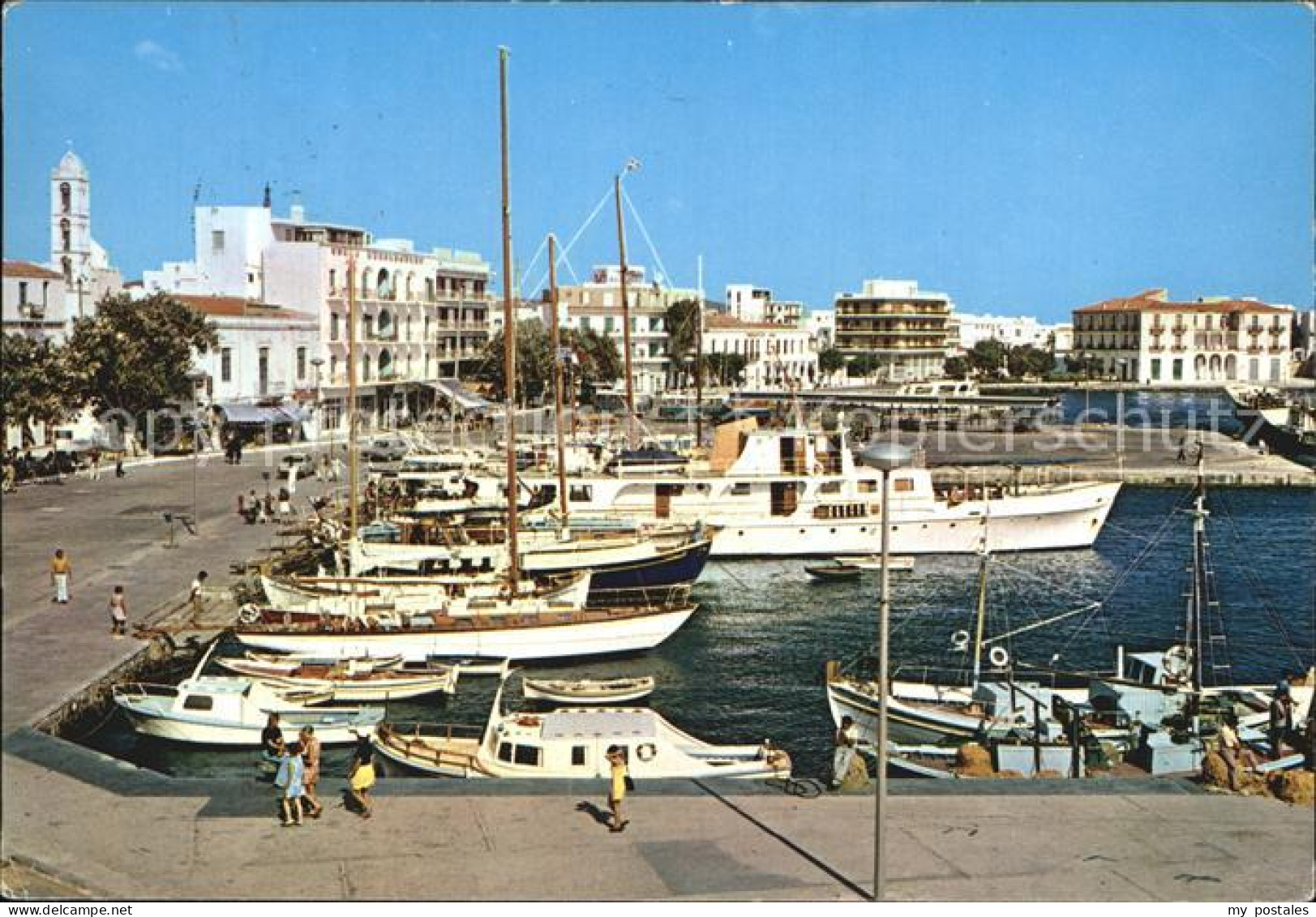 Tinos Hafen
