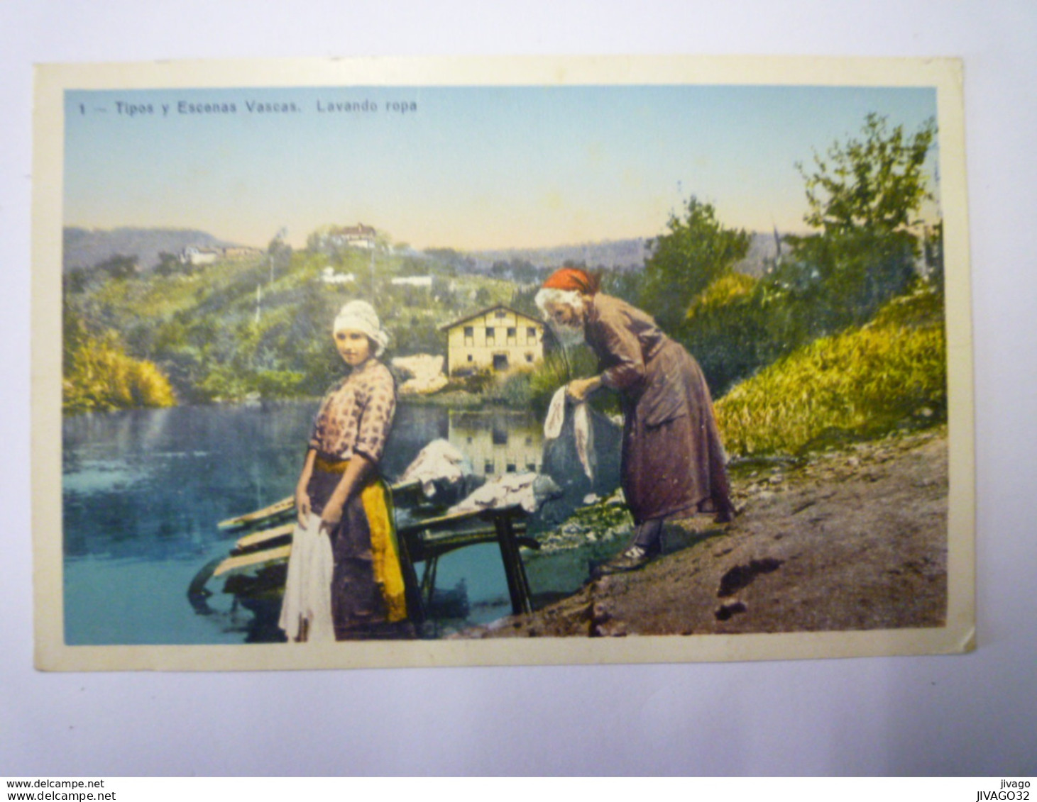 TIPOS y ESCENAS  VASCAS  -  LAVANDO ROPA