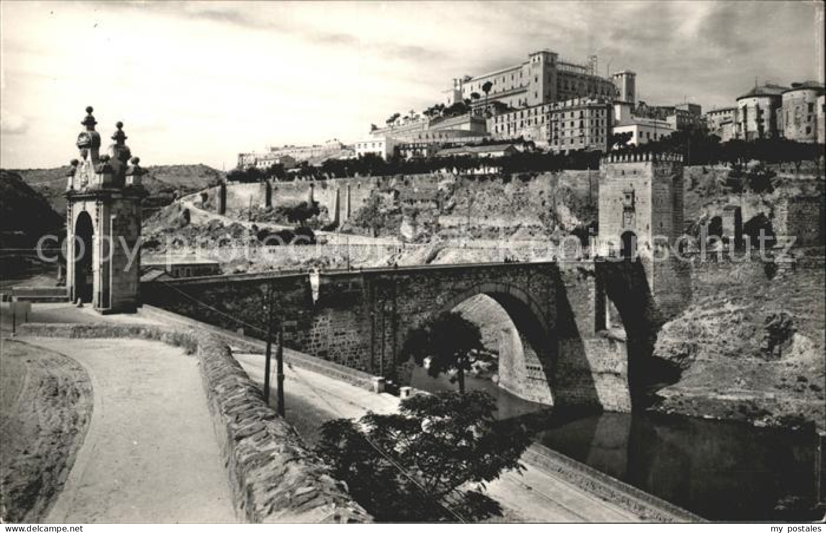 Toledo Castilla-La Mancha alte Bruecke