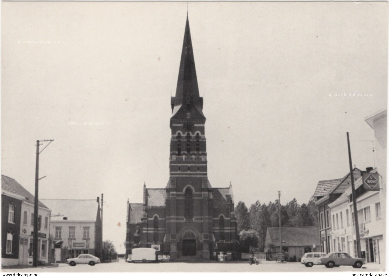 Tollembeek - Kerk en Plaats