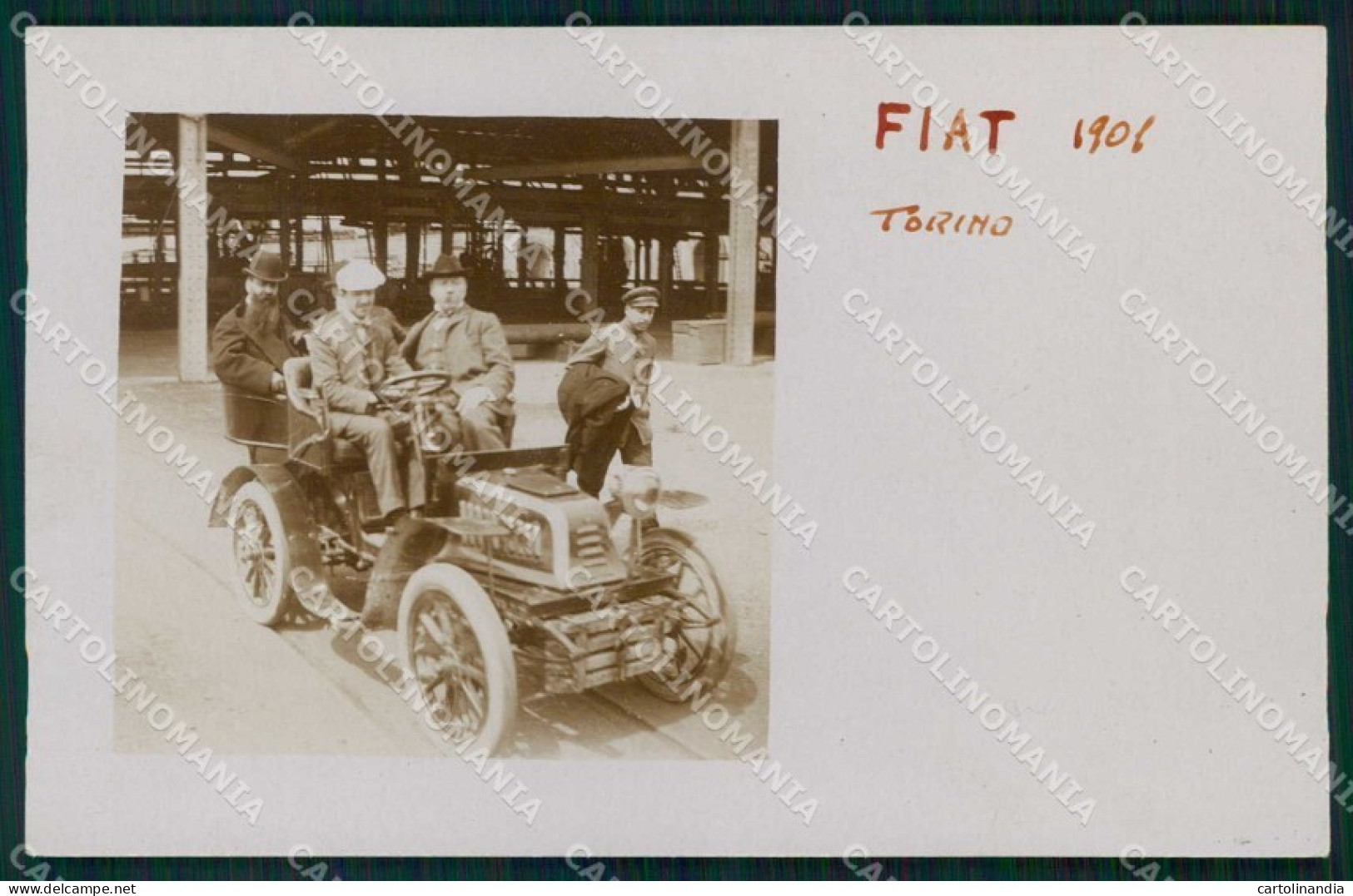 Torino Città Stabilimento Fiat Uomini su Auto Foto cartolina MZ8860