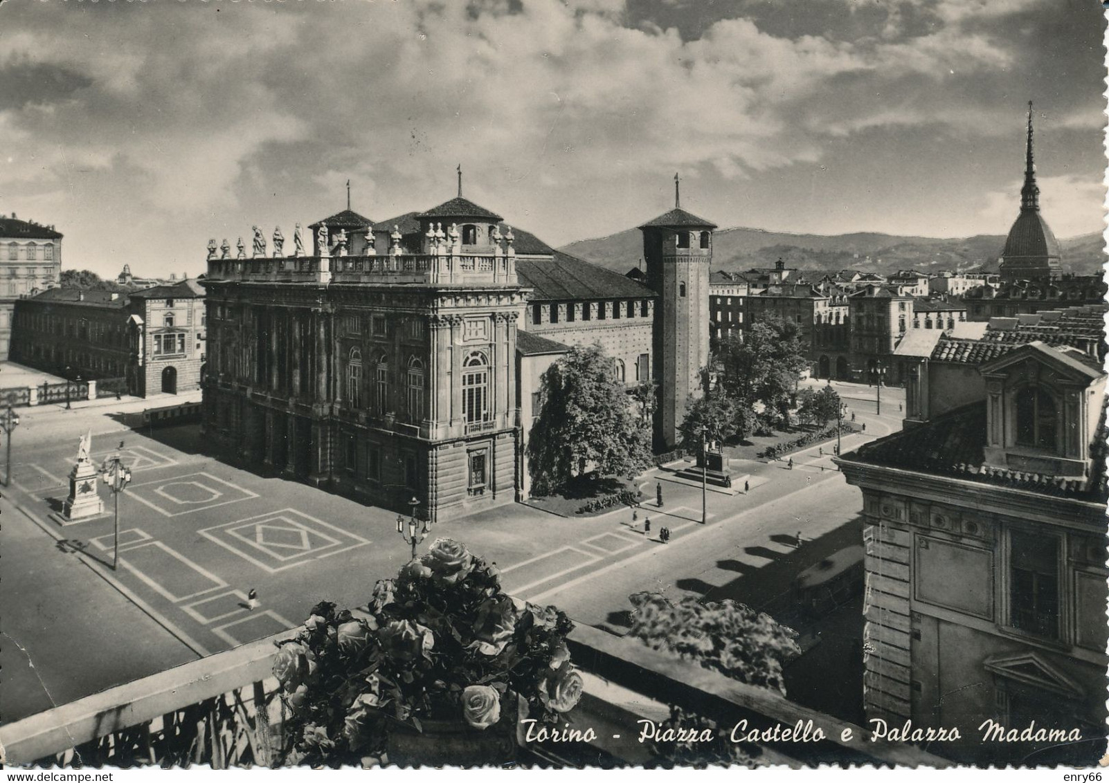 TORINO- PIAZZA CASTELLO
