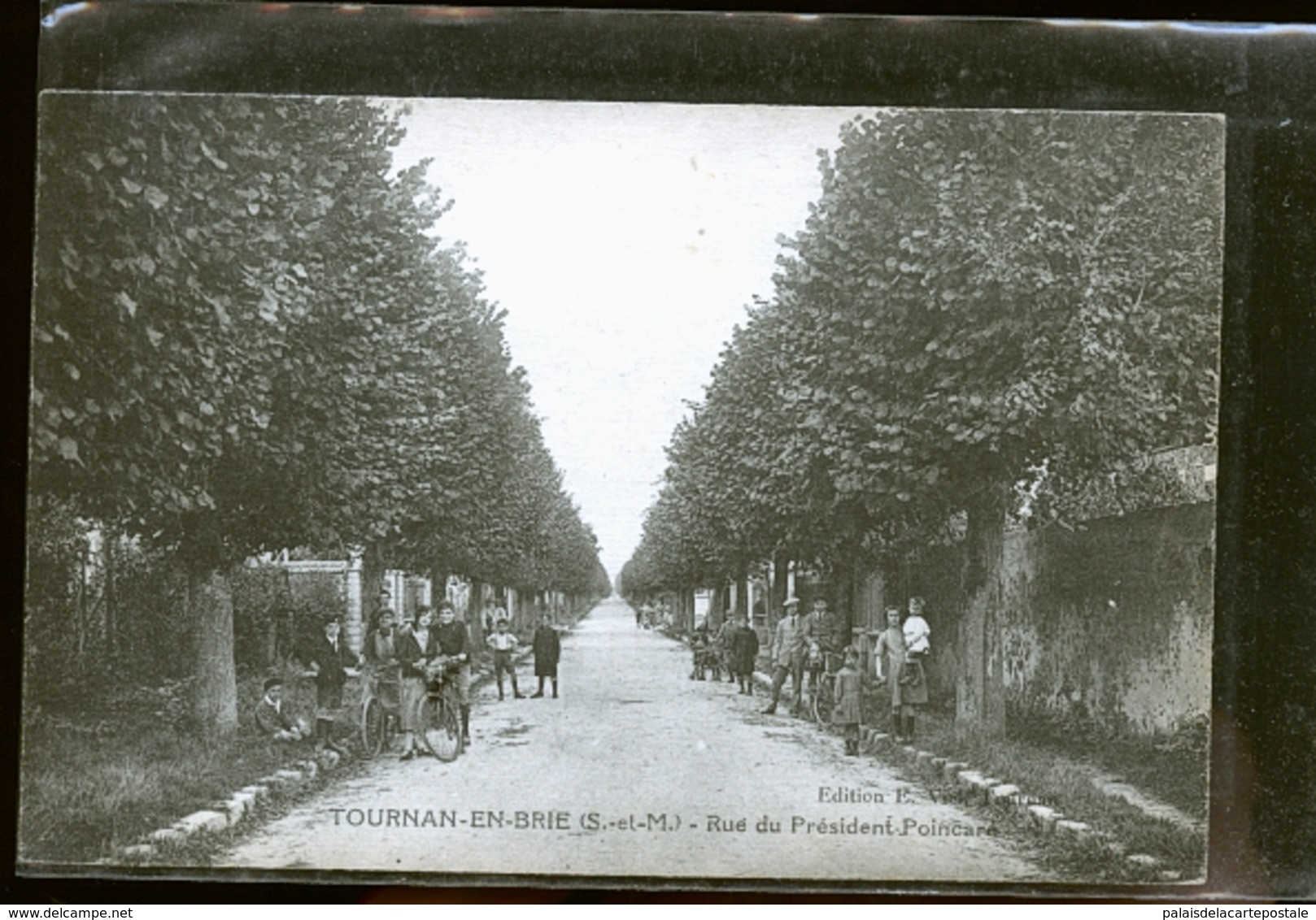 TOURNAN EN BRIE        JLM