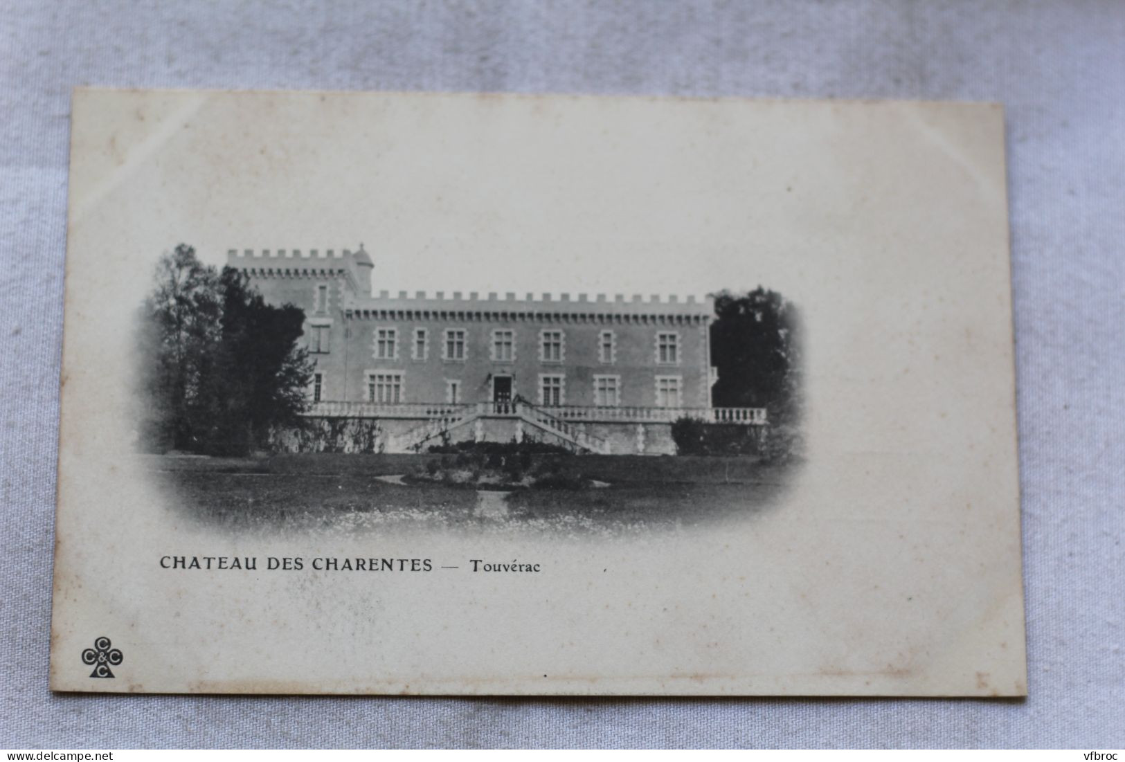 Touvérac, château des Charentes, Charente 16