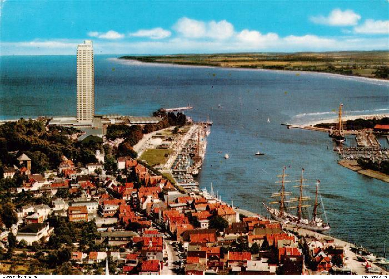 Travemuende Ostseebad Fliegeraufnahme