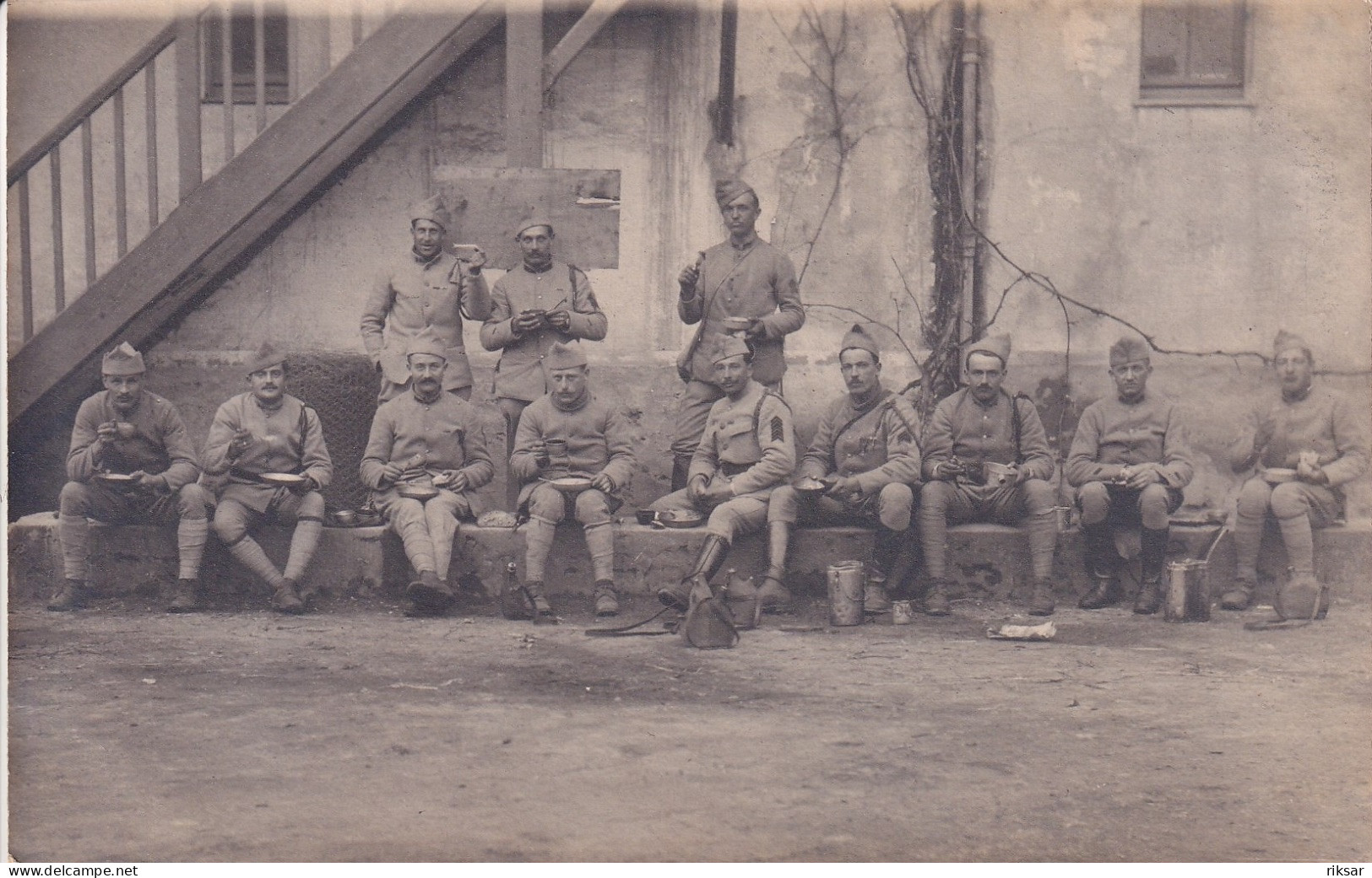 TREIGNY(CARTE PHOTO MILITAIRE)