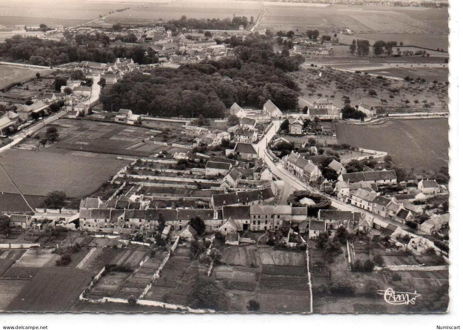 Tremblay-les-Gonesses aujourd'hui Tremblay-en-France belle vue aérienne du Village