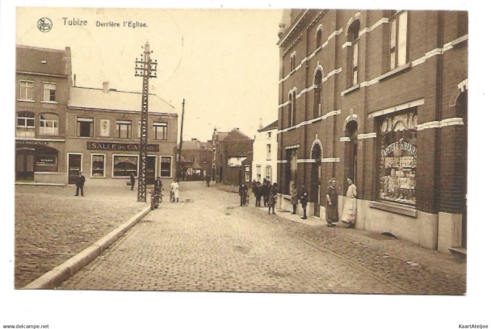Tubize - Derrière l'Eglise.