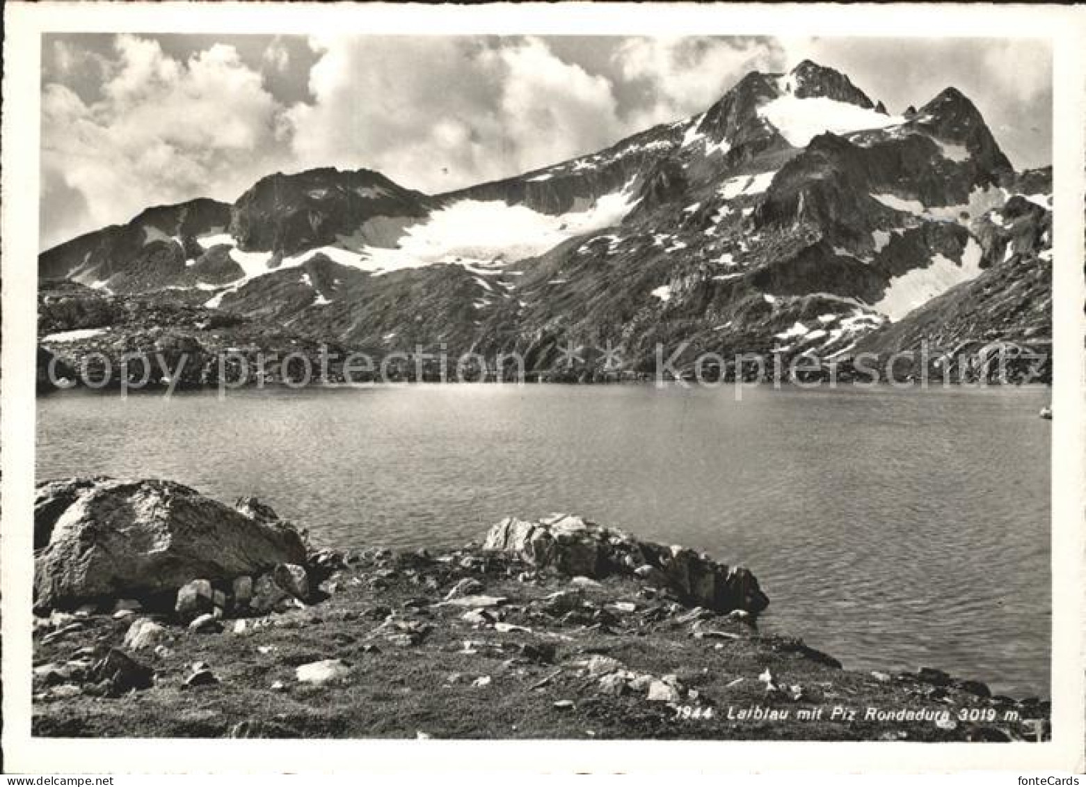 Tujetsch Lai Blau mit Piz Rondadura Bergsee