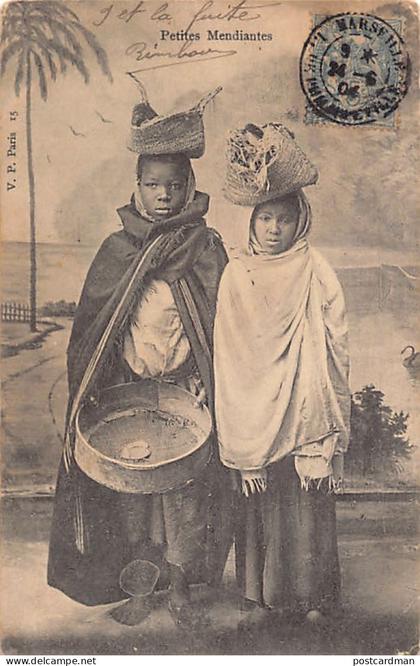 Tunisie - Petites mendiantes - COIN INFÉRIEUR DROIT ABIMÉ - Ed. V. P. Paris 15