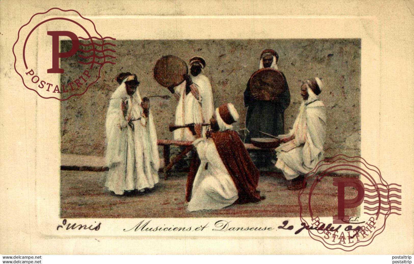 TUNEZ. TUNISIE TUNIS. Musiciens et danseuse.