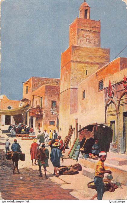 A938 Tunisia Street And Mosque Tunis vintage postcard