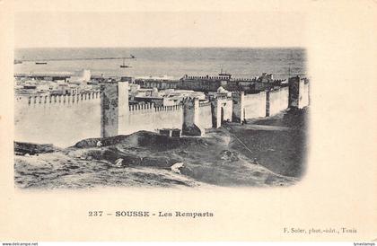 B023 Tunisia Sousse Les Temparts vintage postcard