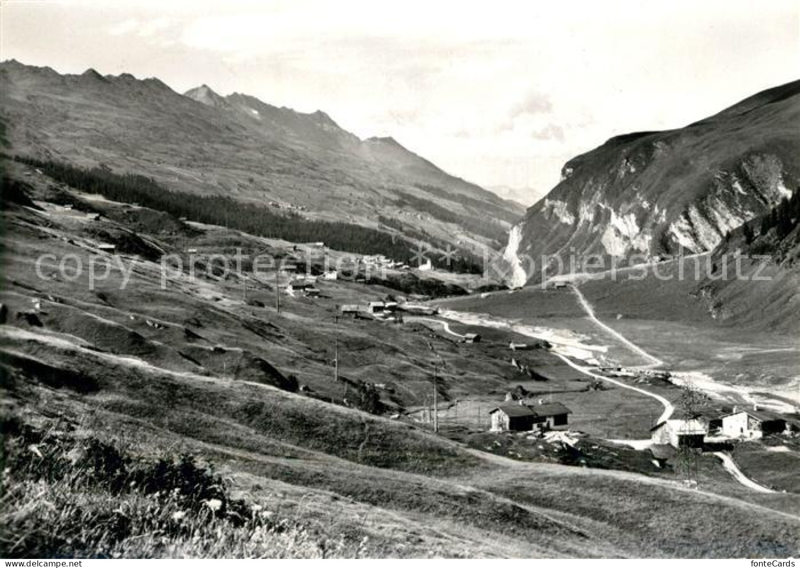 Turahus Safien Panorama mit Signiakette