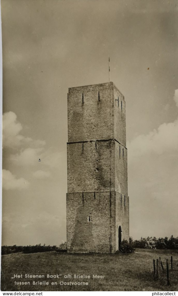 Tussen Brielle en Oostvoorne // Het Steenen Baak aan Brielle Meer 19??