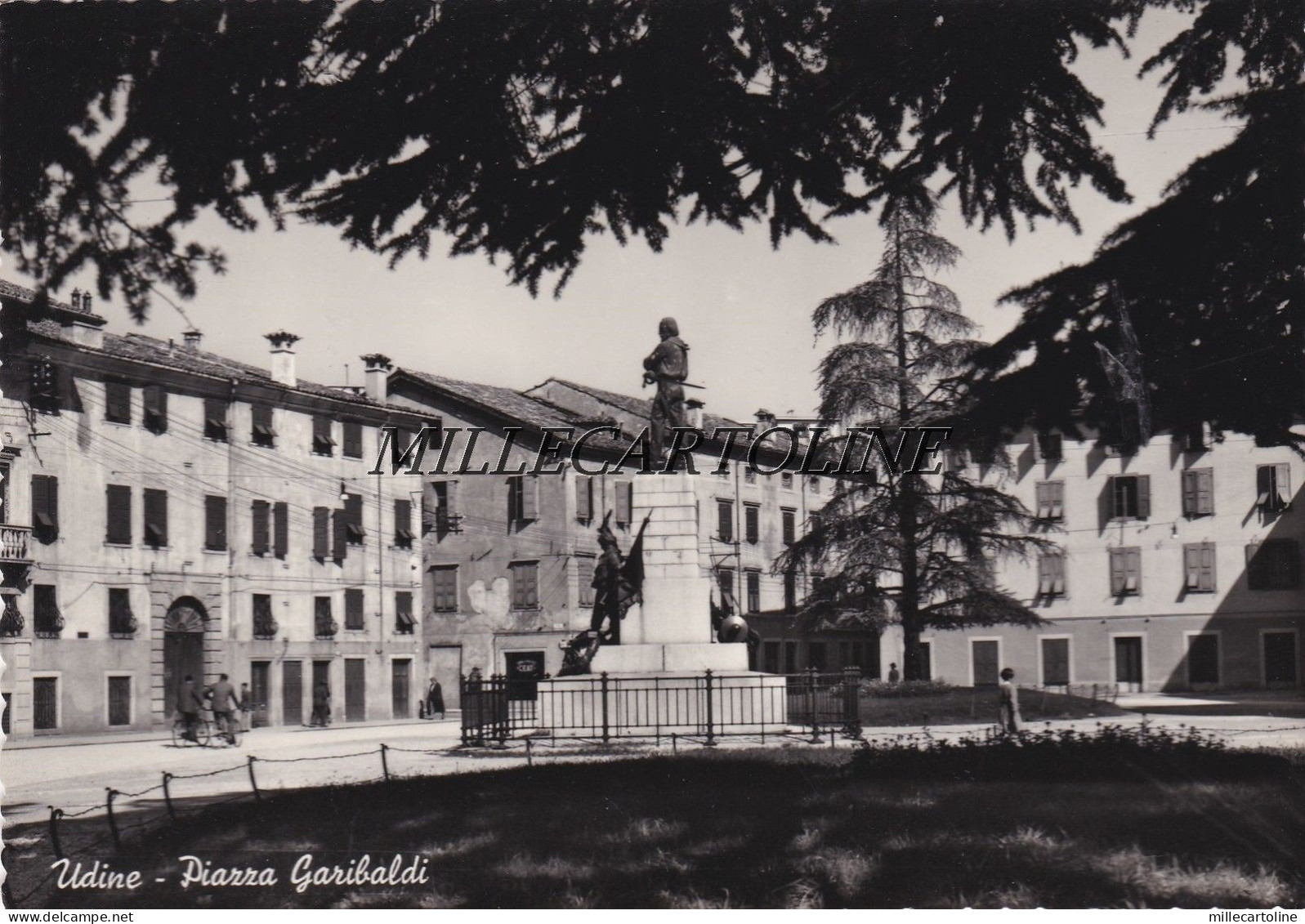 UDINE: Piazza Garibaldi