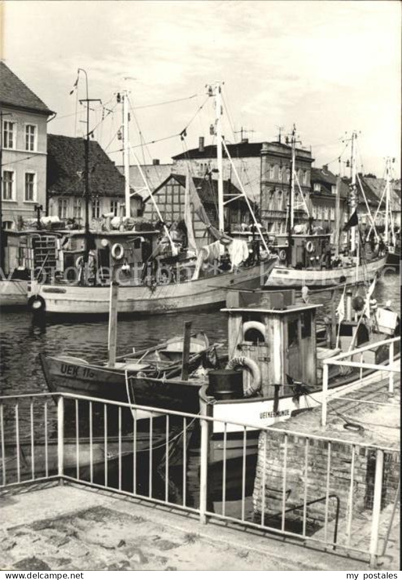 ueckermuende Hafenpartie Fischkutter