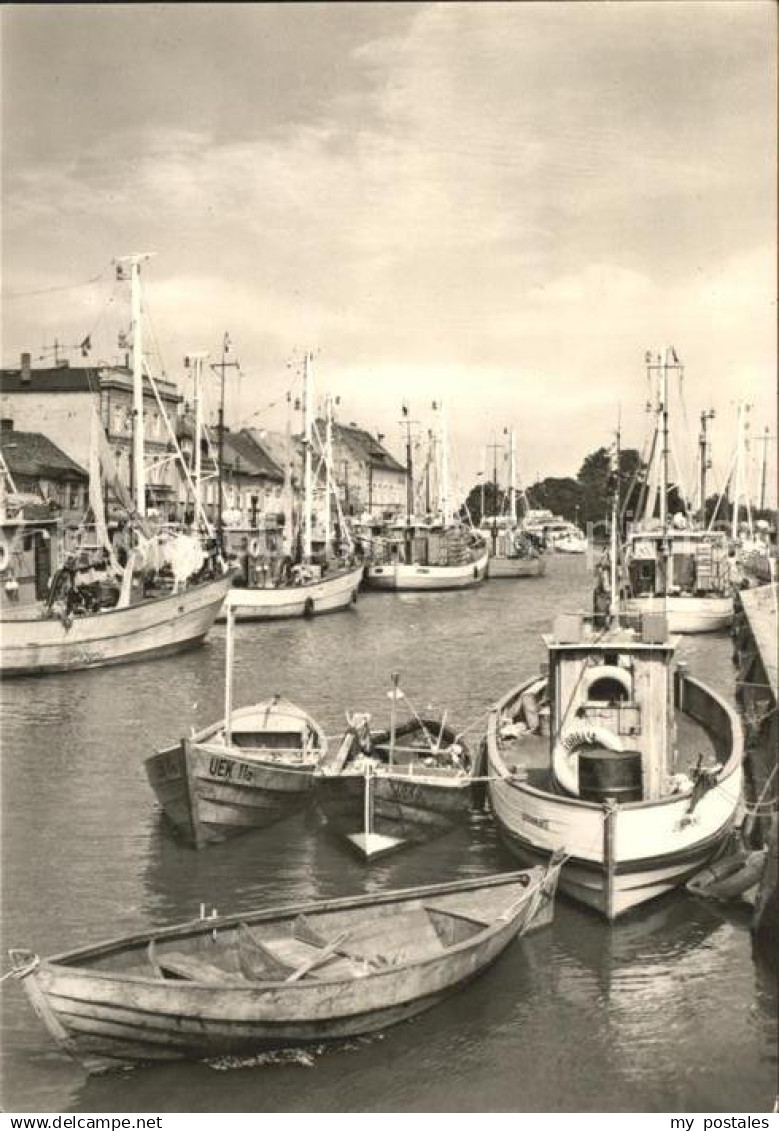 Ueckermuende Mecklenburg Vorpommern Hafen