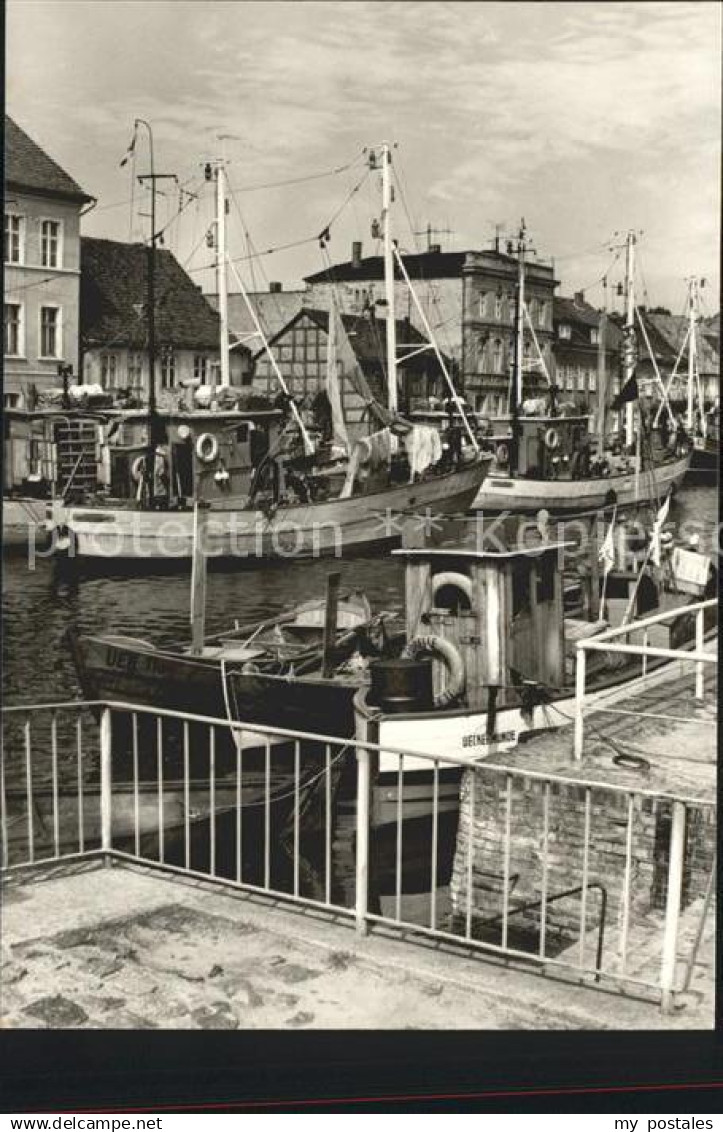 Ueckermuende Mecklenburg Vorpommern Hafen