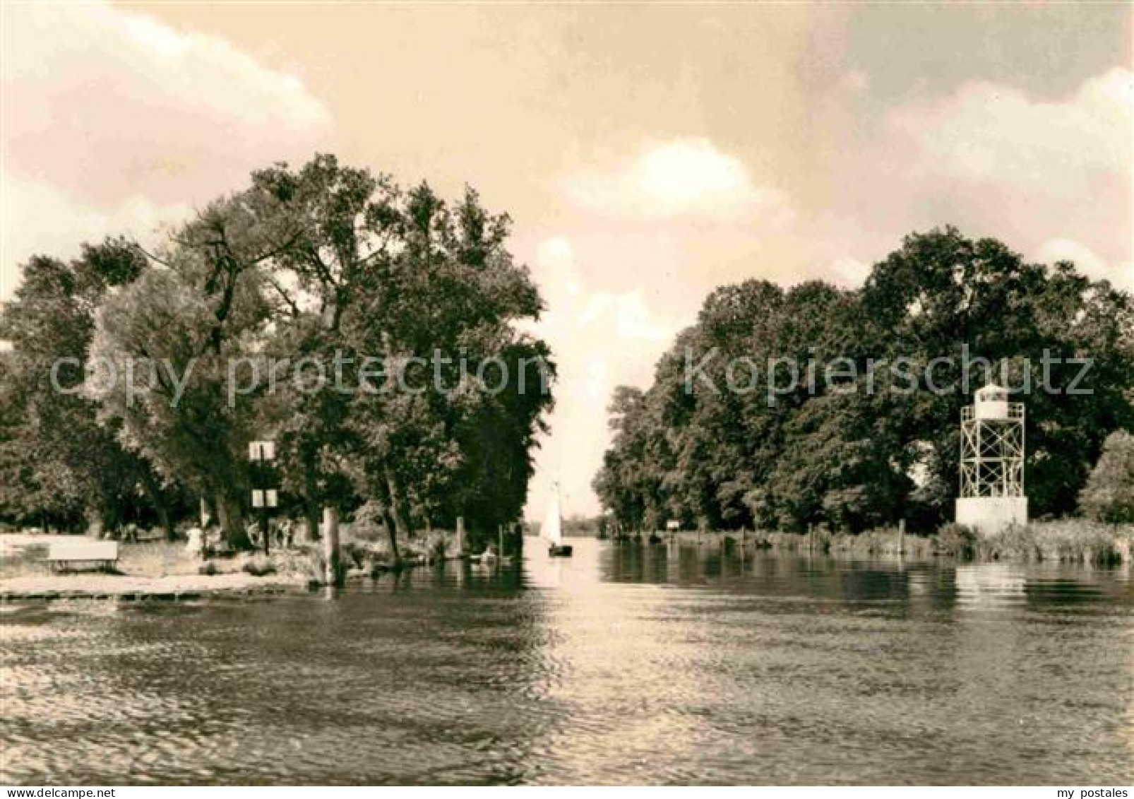 Ueckermuende Mecklenburg Vorpommern Hafeneinfahrt