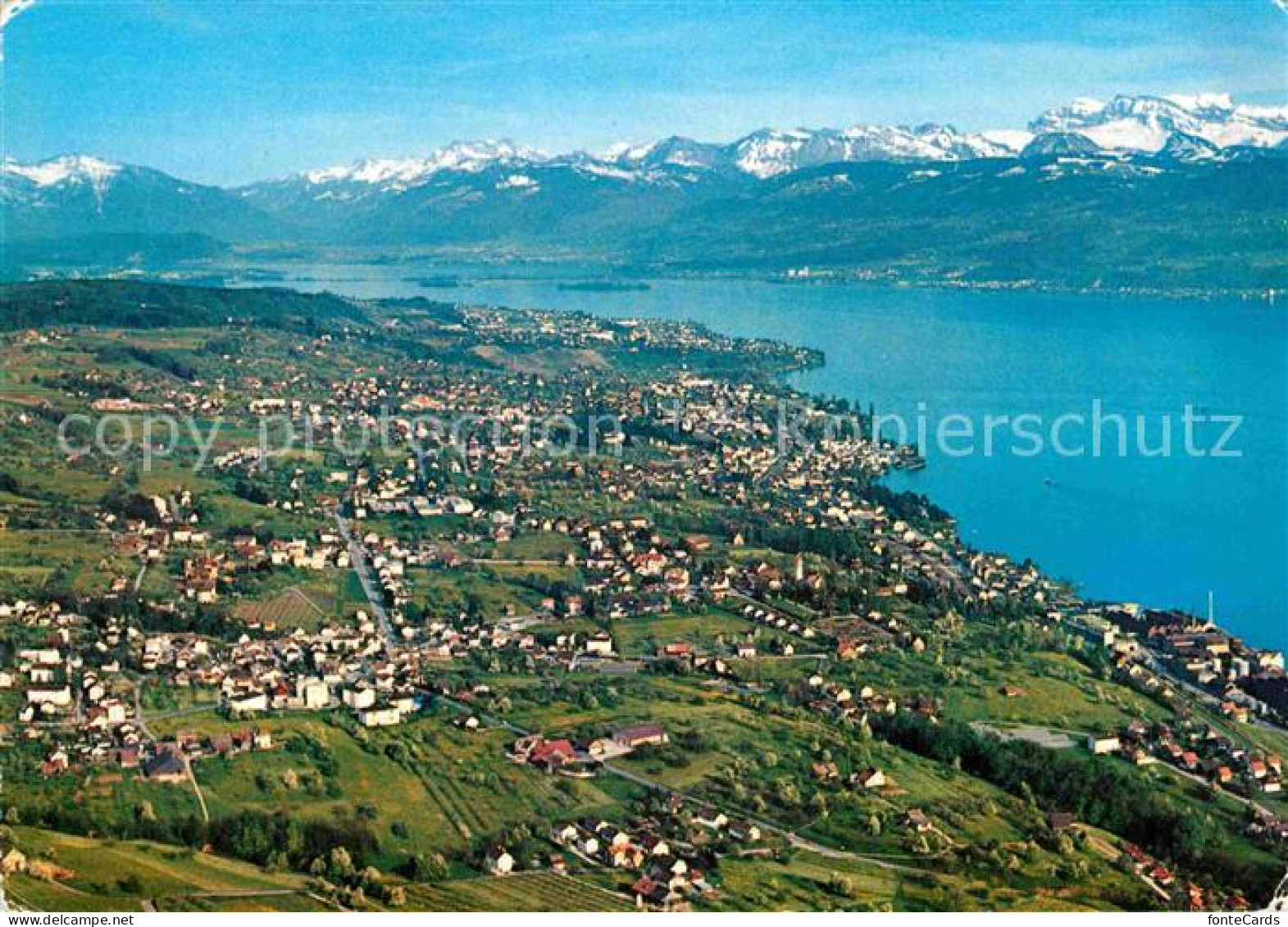 Uetikon See Fliegeraufnahme mit Zuerichsee