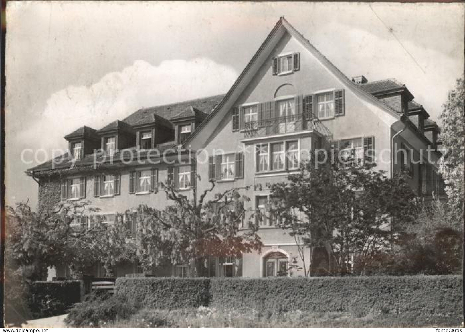 Uetikon See Waeckerlingstiftung Pensionaerenhaus