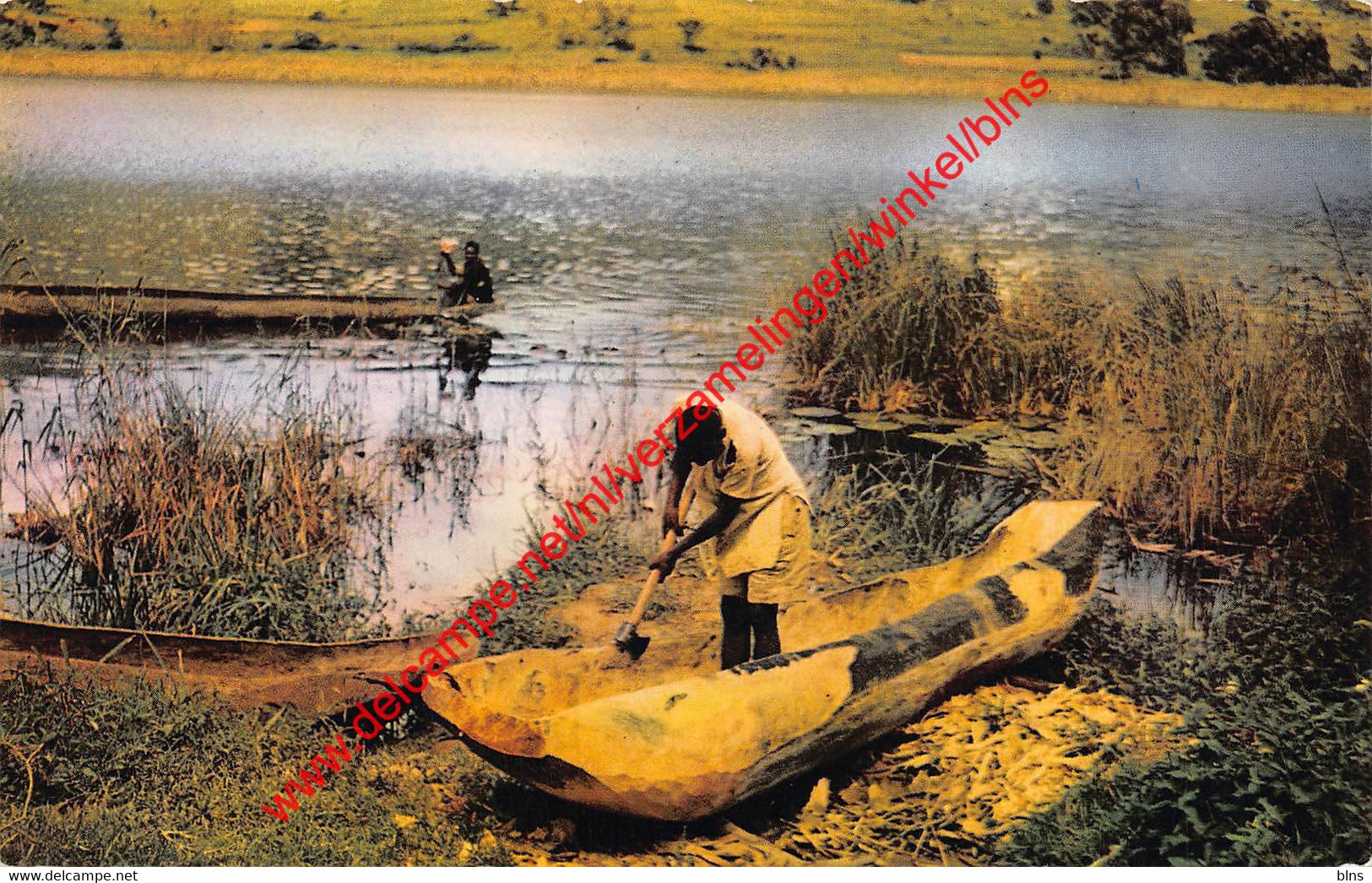 Uganda - Canoe builkder - Kigezi - Jamhuri ya Uganda