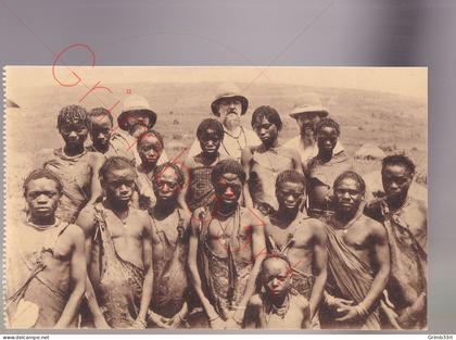 Uganda - Paroissiens de Kabale avec leurs missionnaires - Missionaires d'Afrique (Pères Blancs) - postkaart
