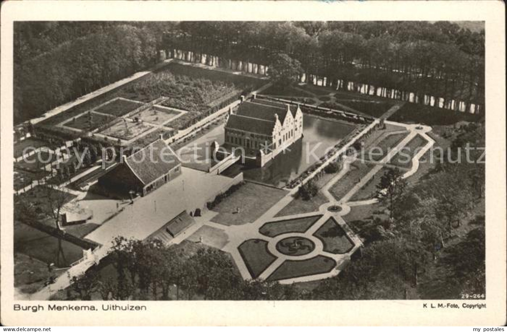 Uithuizen Burgh Menkema Luchtopname