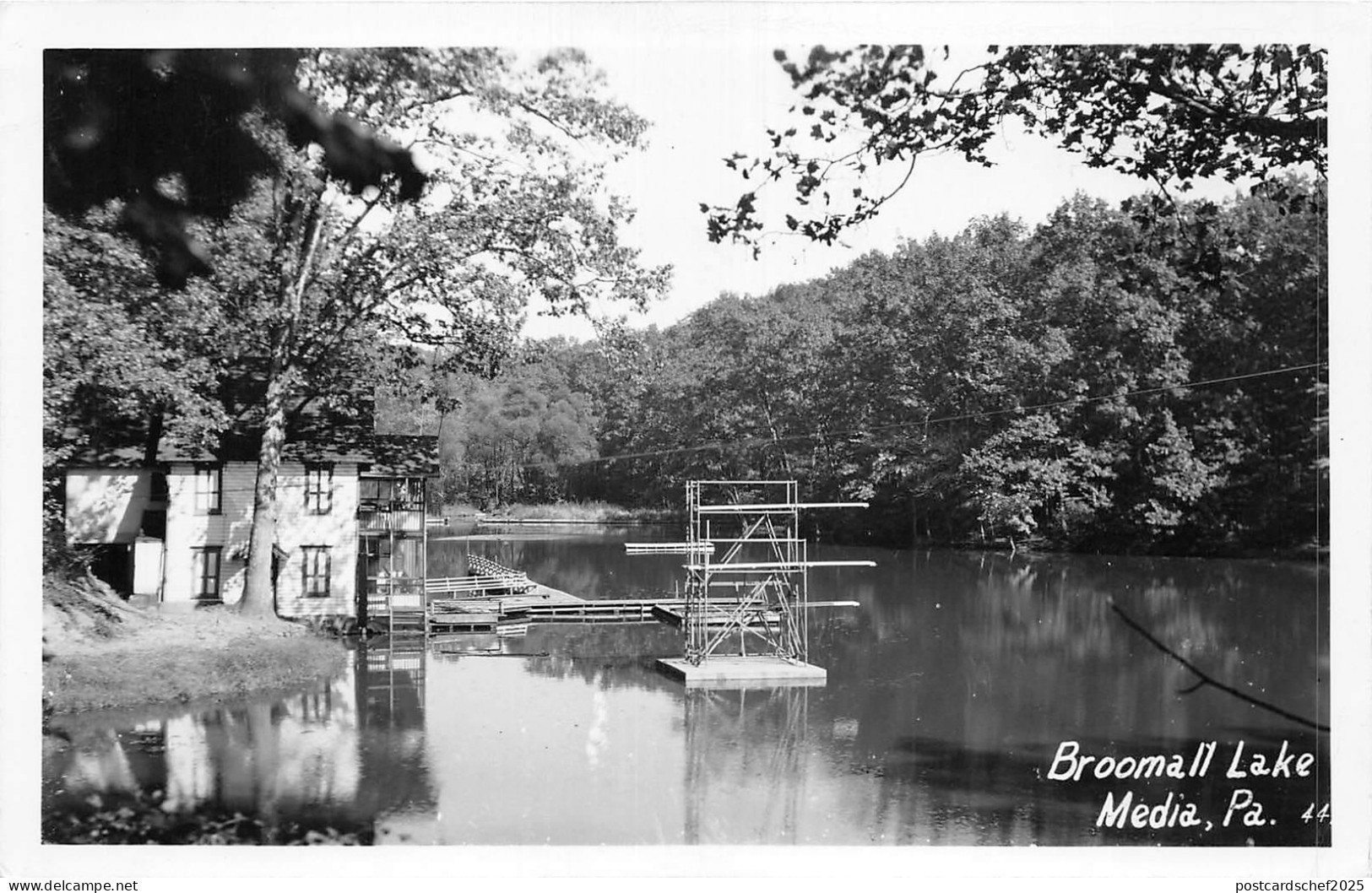 uk40148 broomall lake media pa  real photo usa  Pennsylvania