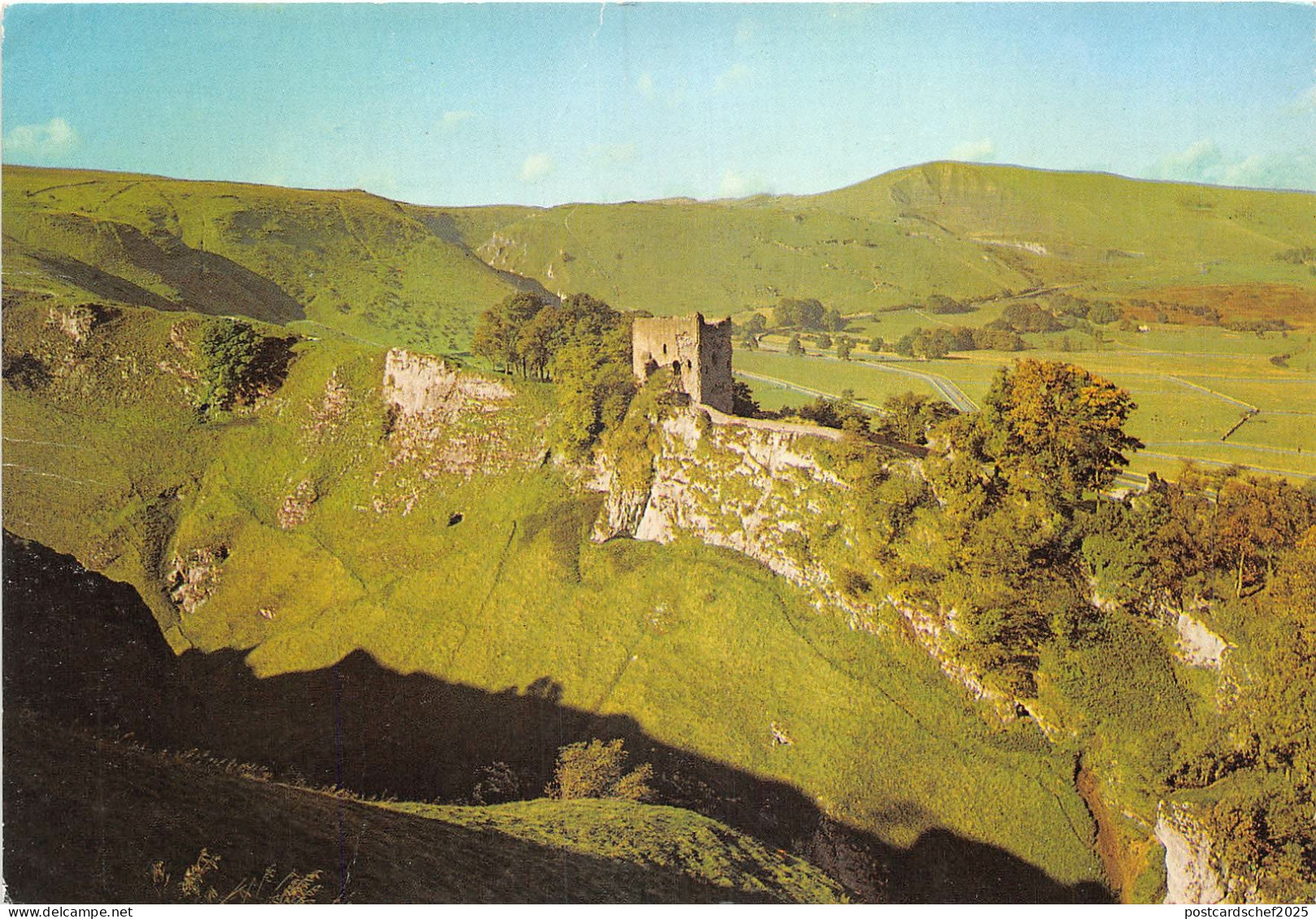 uk44114 peveril castle castleton derbyshire uk