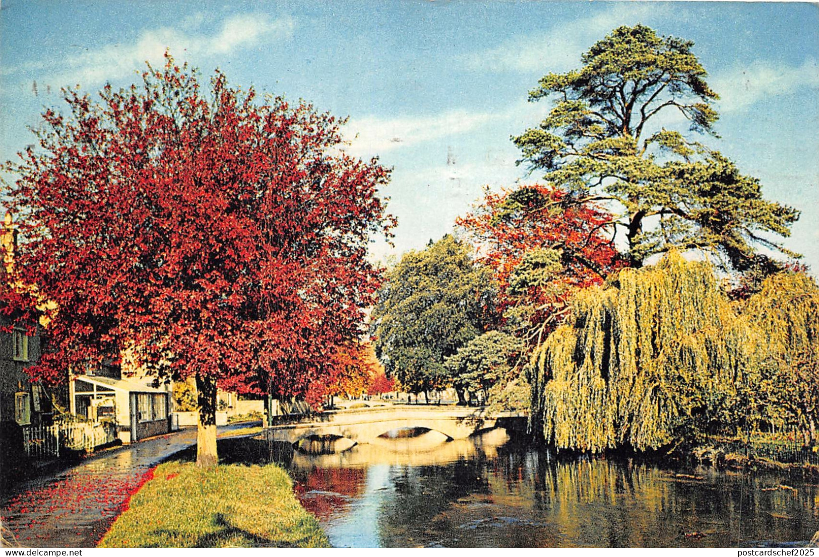 uk45098 bourton on the water gloucestershire uk