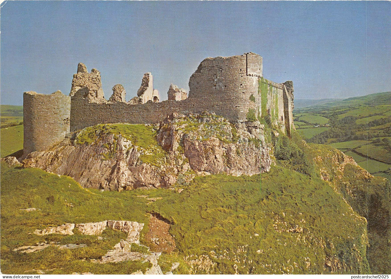 uk47321 carreg cennen castle carmarthenshire wales uk