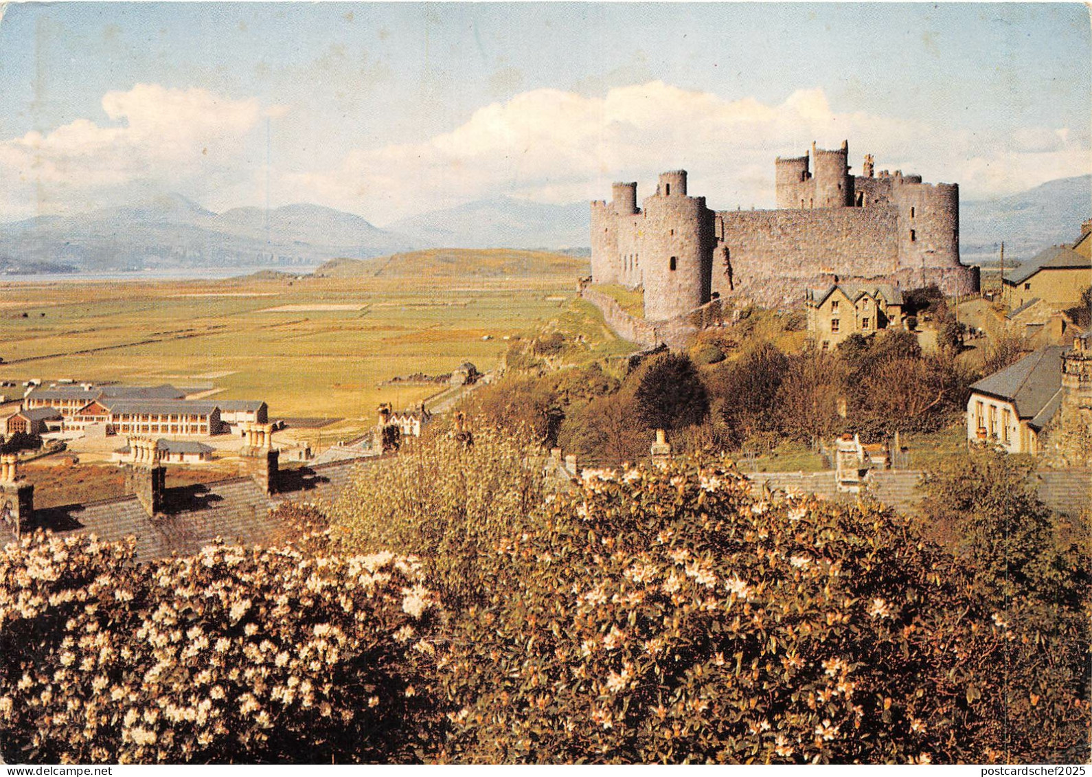 uk51855 harlech castle gwynedd wales uk