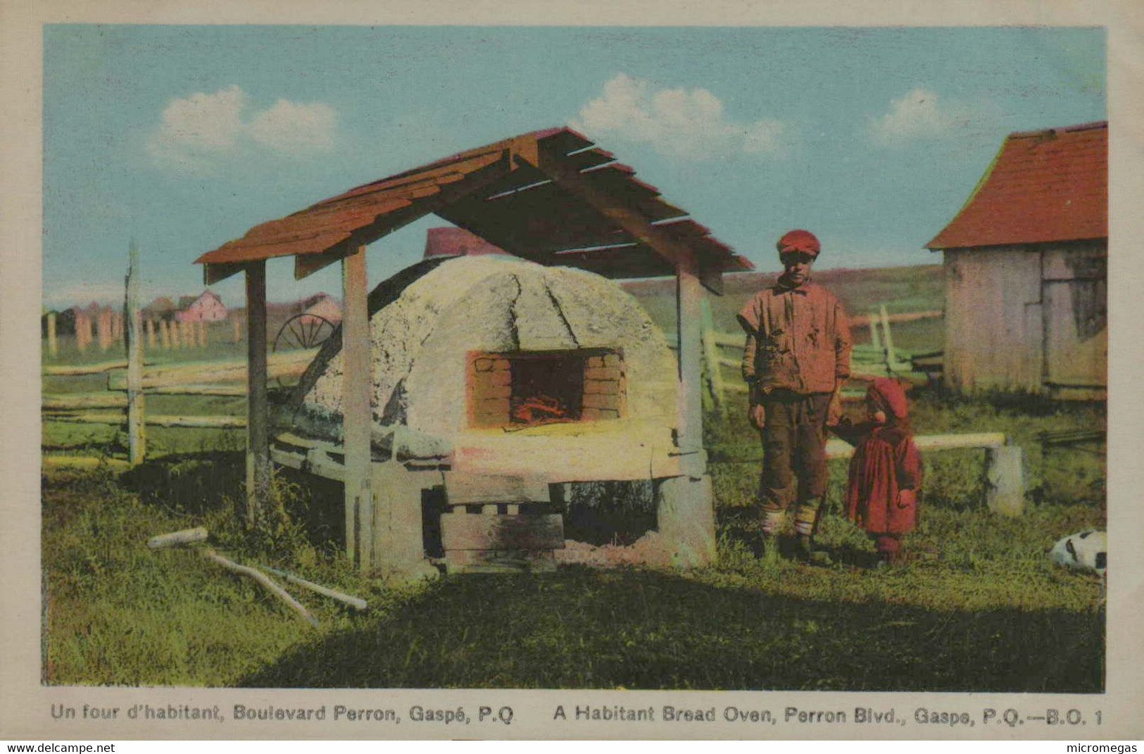Un four d'habitant, Boulevard Perron, Gaspé, P.Q.