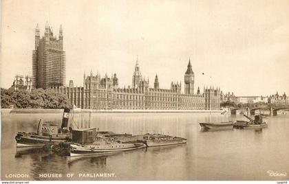 CPM London Houses of Parliament Bateaux
