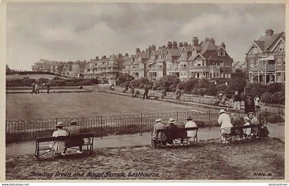 England - EASTBOURNE - Bowling Green and Royal Parade