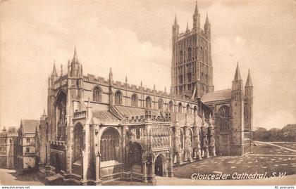 England Gloucester Cathedral SW postcard B694