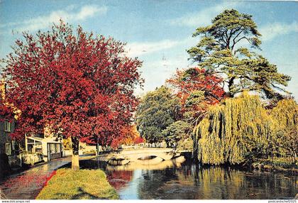 uk45098 bourton on the water gloucestershire uk