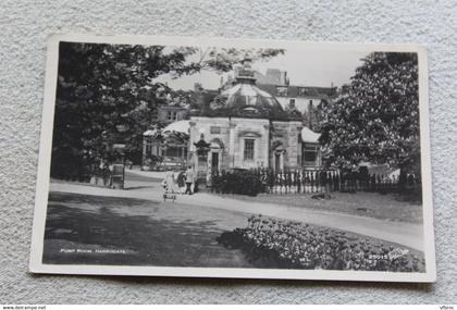 H424, Cpsm 1957, Harrogate, pump room, Angleterre
