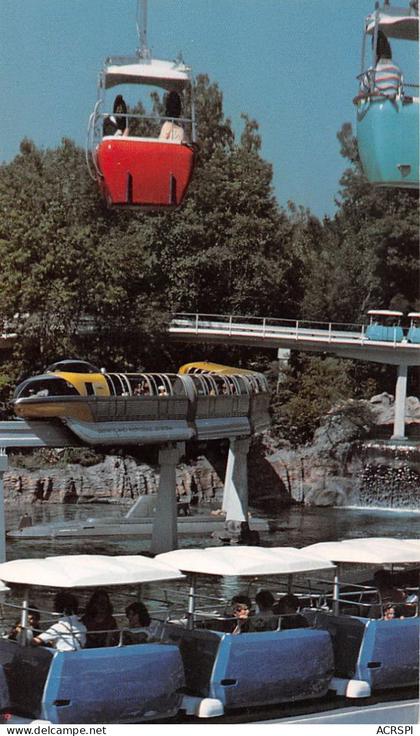 USA ANAHEIM DISNEYLAND Anaheim, CA 92802, États-Unis sleek monorail trains (Scan R/V) N° 1 \MR8058