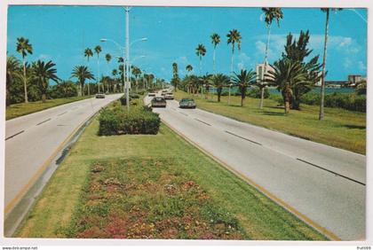 AK 198035 USA - Florida - Clearwater - causeway connectilng Clearwater to the beaches