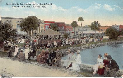 US Florida Daytona Listen to Music Round Band Stand Water Front postcard B961