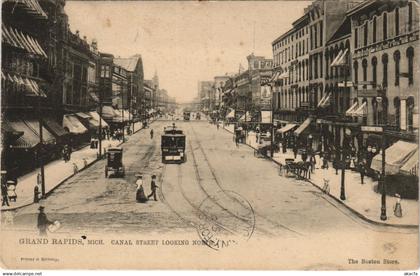 PC US, MI, GRAND RAPIDS, CANAL STREET LOOKING NORTH, Vintage Postcard (b32168)