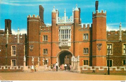 CPM Hampton Court Palace the Great Gate House