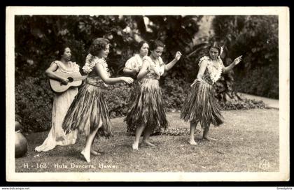 Hawaii - Hula Dancers